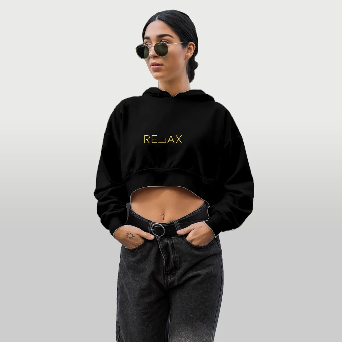 hoodie cropped relax negro dorado